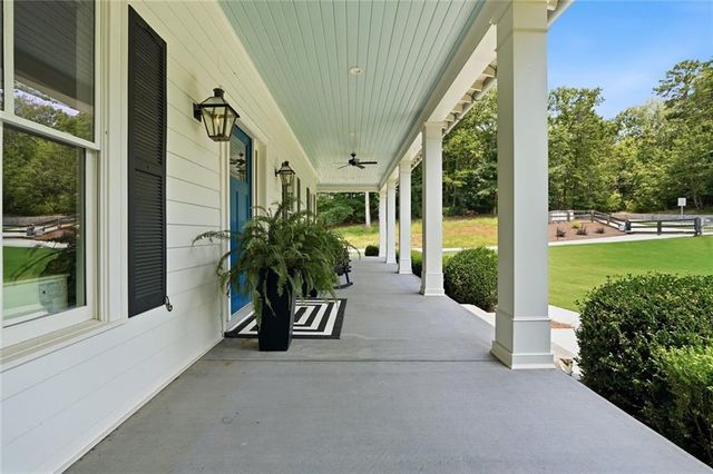220 Audreys Way, Suwanee, GA 30024
