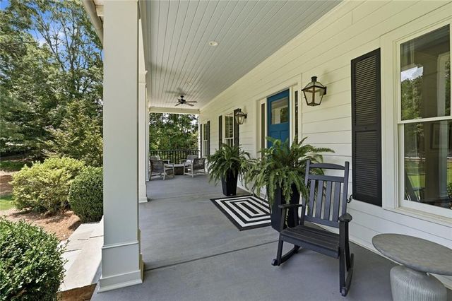 220 Audreys Way, Suwanee, GA 30024