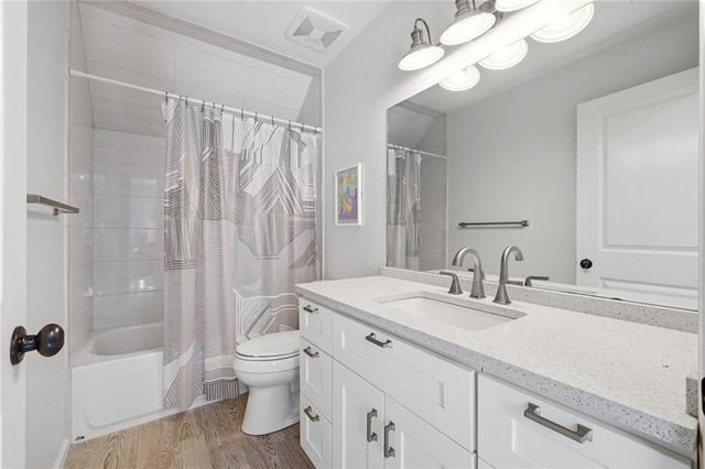 220 Audreys Way, Suwanee, GA 30024
