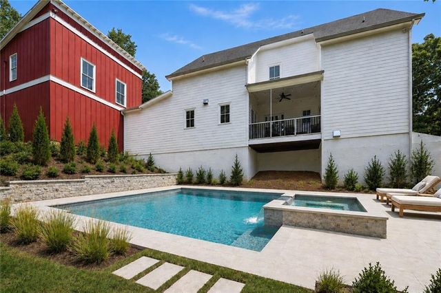 220 Audreys Way, Suwanee, GA 30024
