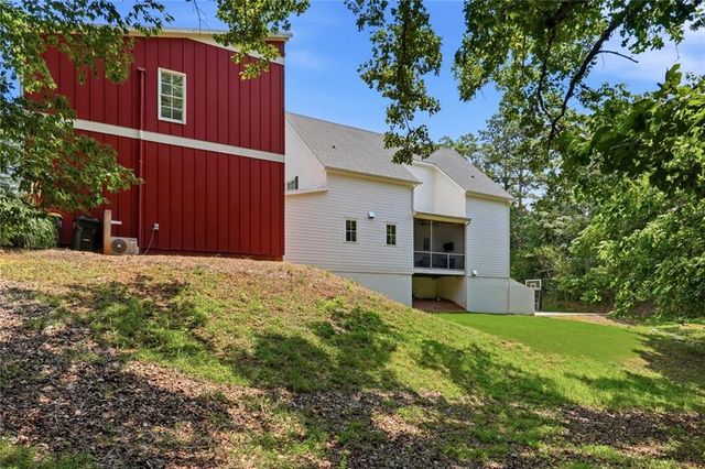 220 Audreys Way, Suwanee, GA 30024