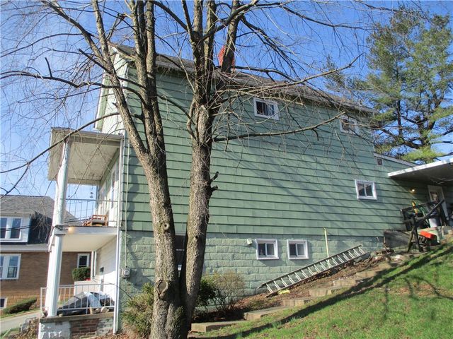 1 Watkins Ave, Donora, PA 15033