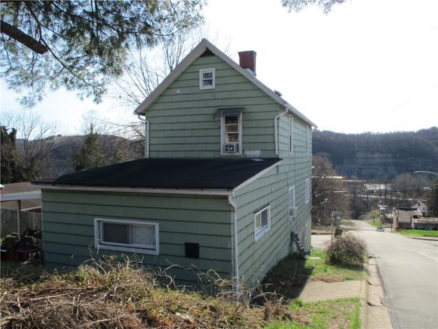 1 Watkins Ave, Donora, PA 15033