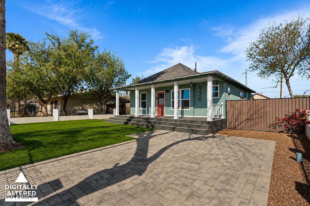 930 E TAYLOR Street, Phoenix, AZ 85006 — photo 2