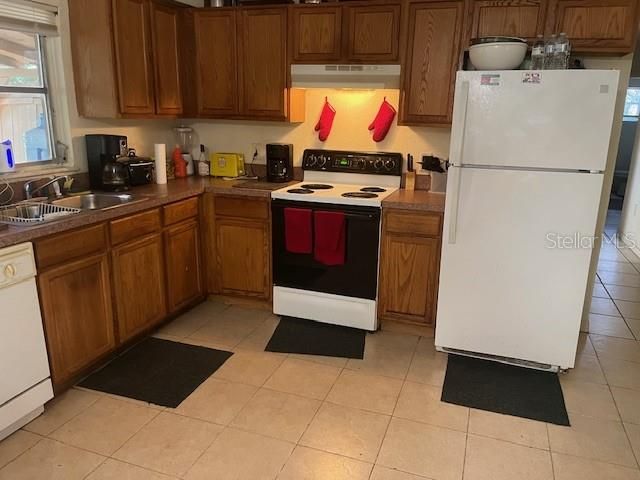 1807 N POWERS DRIVE, Orlando, FL 32818