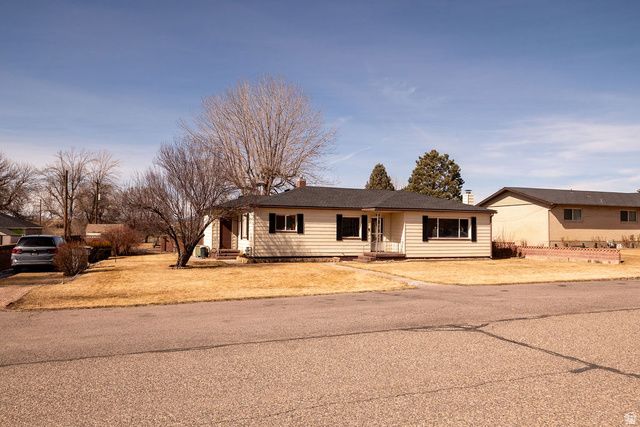 25 N 400 W, Beaver, UT 84713