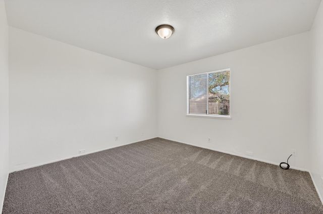 3521 belden, Sacramento, CA 95838