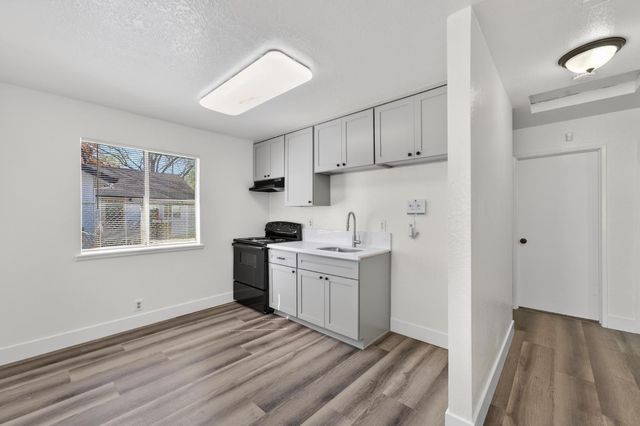 3521 belden, Sacramento, CA 95838