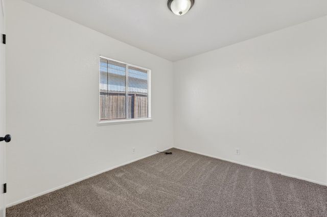 3521 belden, Sacramento, CA 95838