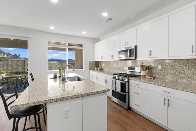 35182 Orchard Trail, Fallbrook, CA 92028