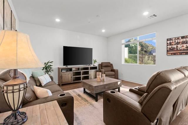 35182 Orchard Trail, Fallbrook, CA 92028