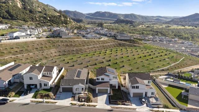 35182 Orchard Trail, Fallbrook, CA 92028