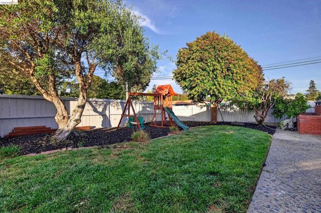 4475 Wesley, El Sobrante, CA 94803