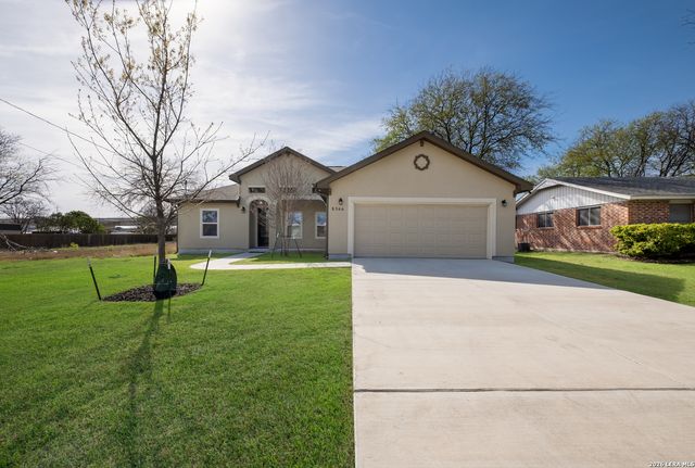 8366 Ventura Blvd, Selma, TX 78154