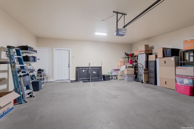 8366 Ventura Blvd, Selma, TX 78154