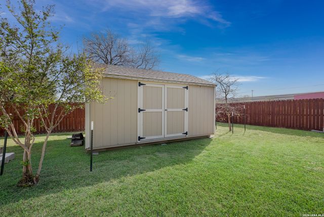 8366 Ventura Blvd, Selma, TX 78154