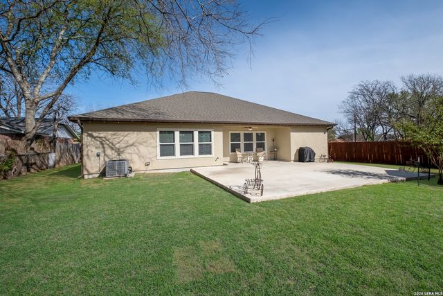 8366 Ventura Blvd, Selma, TX 78154