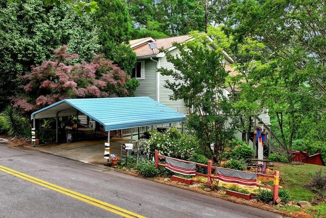 390 Alpenrosen Strasse, Helen, GA 30545