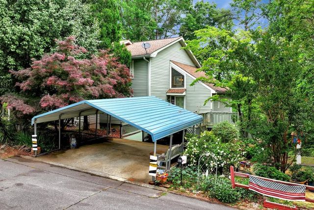 390 Alpenrosen Strasse, Helen, GA 30545