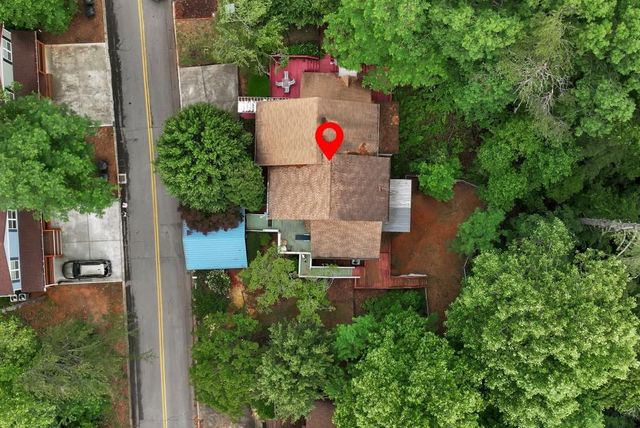 390 Alpenrosen Strasse, Helen, GA 30545