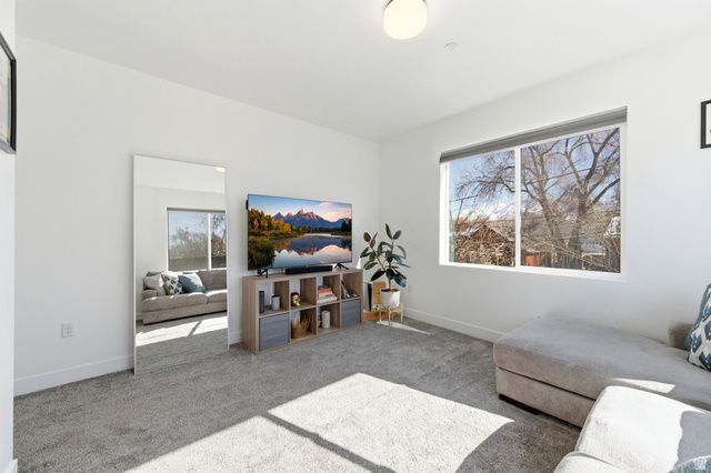 2471 S 700 E, Salt Lake City, UT 84106