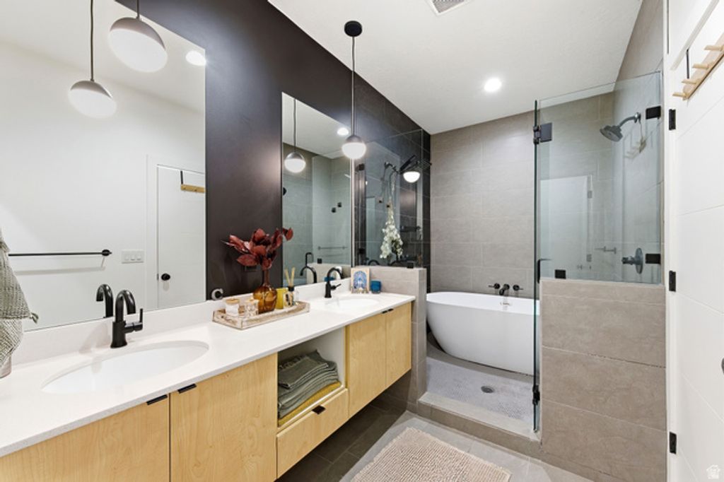 Image 19 of property listing at 2471 S 700 E, Salt Lake City, UT 84106
