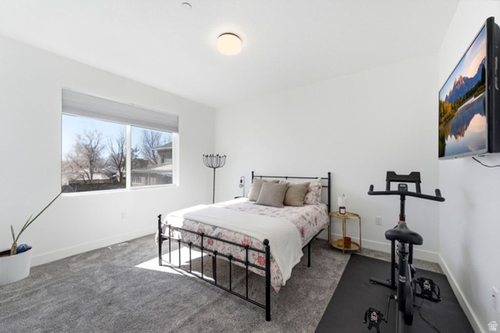 Image 21 of property listing at 2471 S 700 E, Salt Lake City, UT 84106