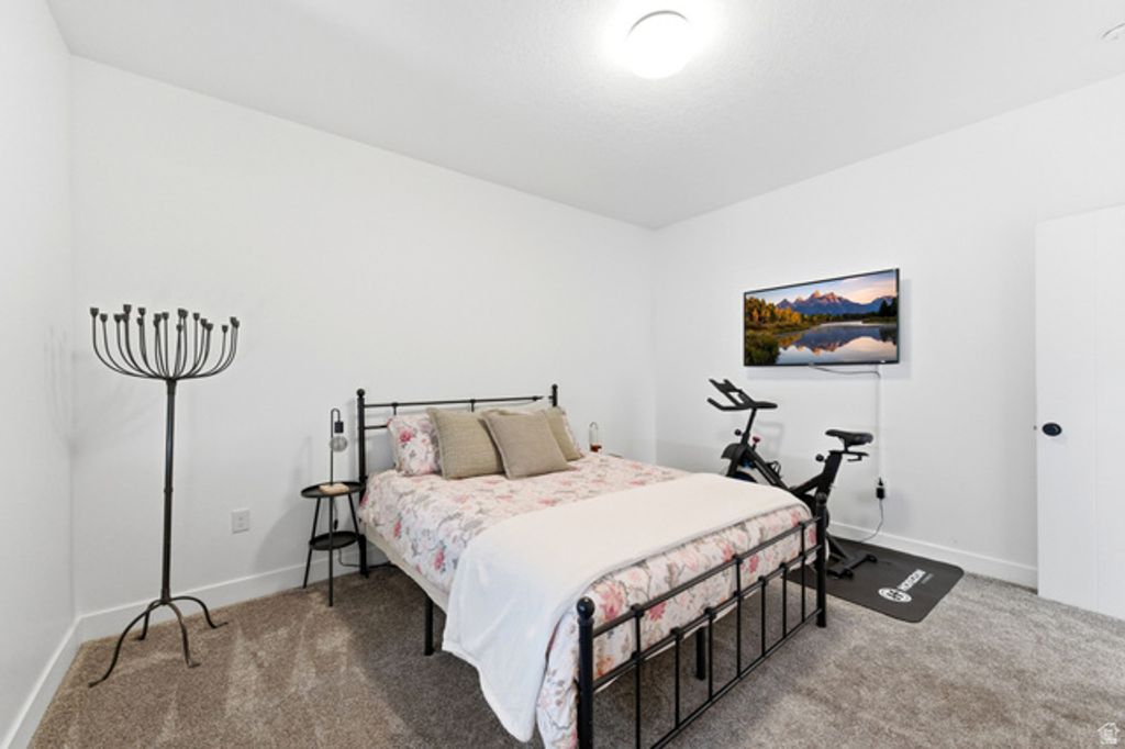 Image 22 of property listing at 2471 S 700 E, Salt Lake City, UT 84106