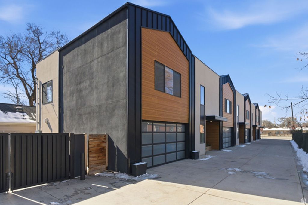 Image 34 of property listing at 2471 S 700 E, Salt Lake City, UT 84106