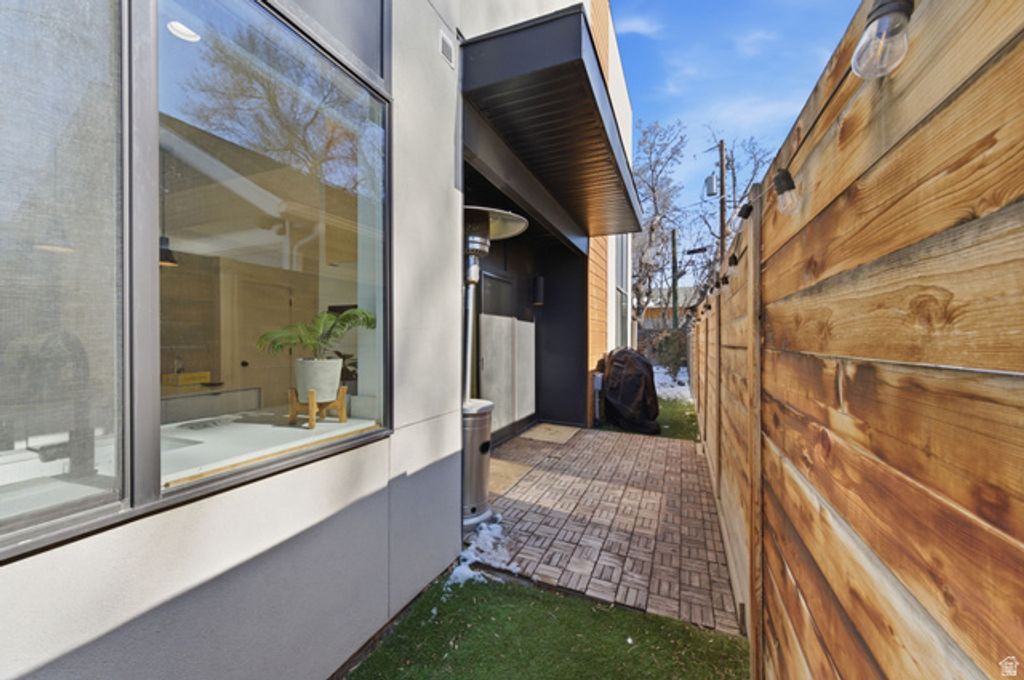 Image 37 of property listing at 2471 S 700 E, Salt Lake City, UT 84106
