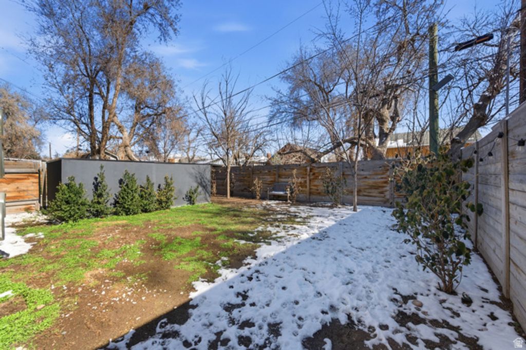 Image 38 of property listing at 2471 S 700 E, Salt Lake City, UT 84106