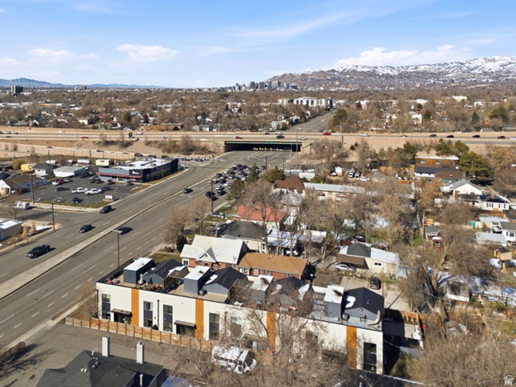 Image 41 of property listing at 2471 S 700 E, Salt Lake City, UT 84106