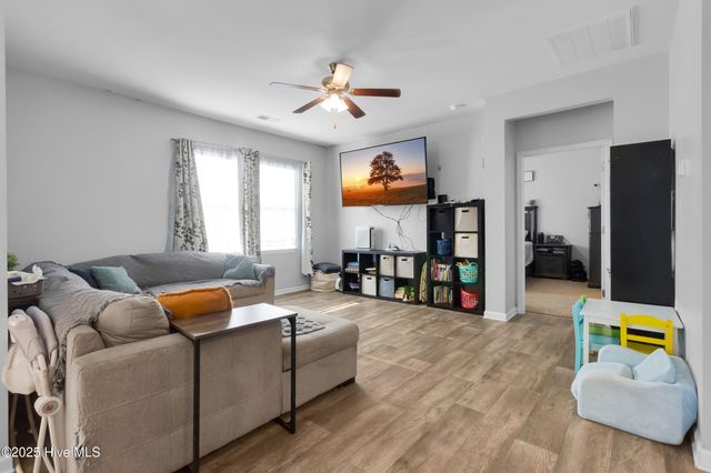 402 Isabelle Street, New Bern, NC 28560