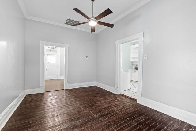 121 Daniel St, San Antonio, TX 78204