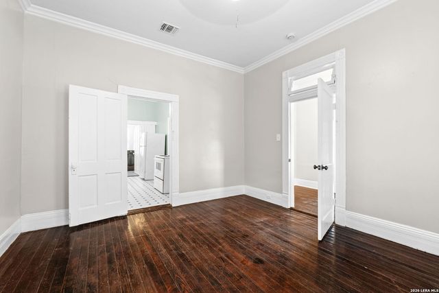 121 Daniel St, San Antonio, TX 78204