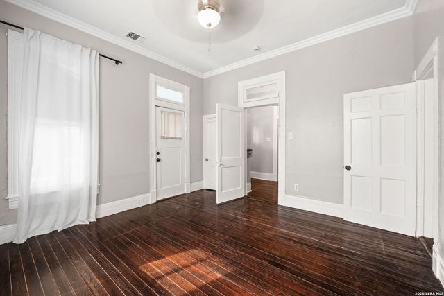 121 Daniel St, San Antonio, TX 78204