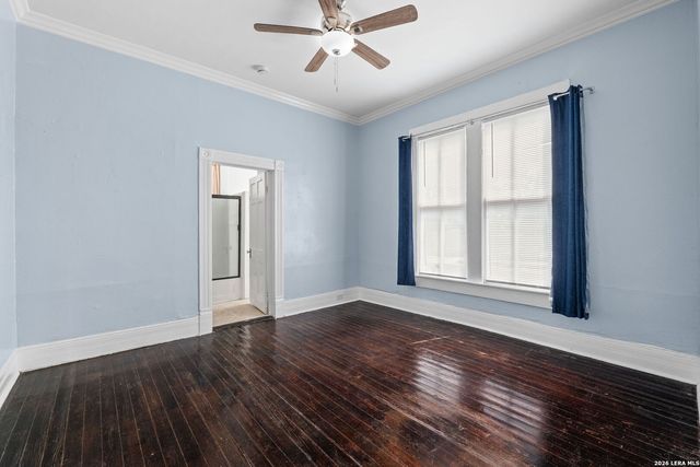121 Daniel St, San Antonio, TX 78204