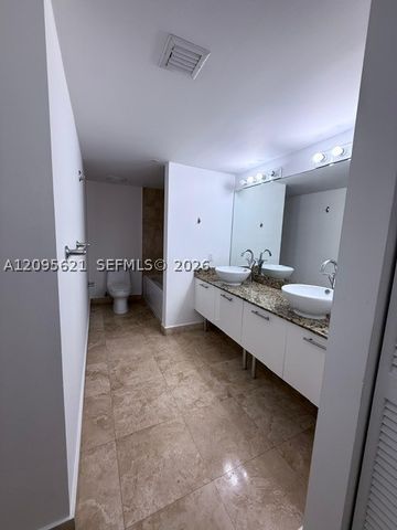 41 SE 5th St 709, Miami, FL 33131