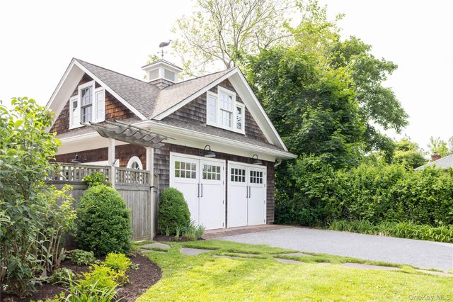 2395 Jackson Street, New Suffolk, NY 11956