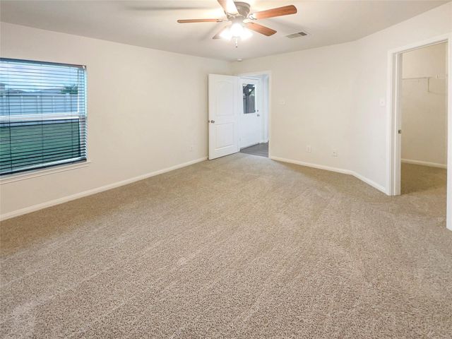 11122 Hillside Creek Drive, Humble, TX 77396