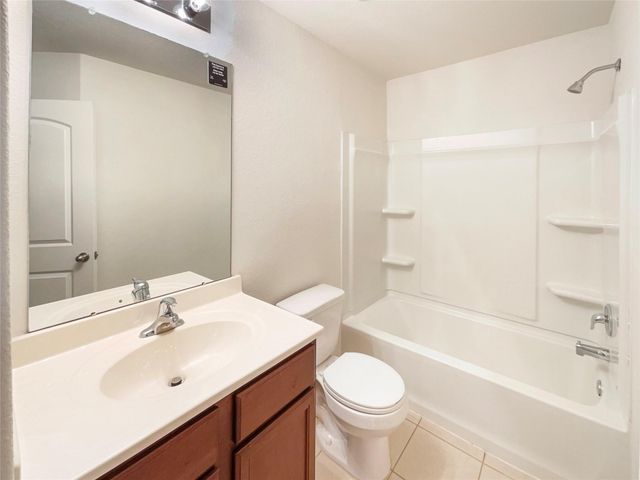 11122 Hillside Creek Drive, Humble, TX 77396