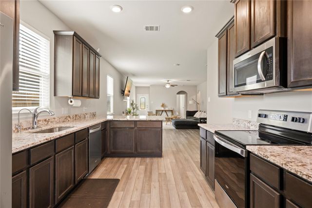 206 Star Spangled DR, Liberty Hill, TX 78642