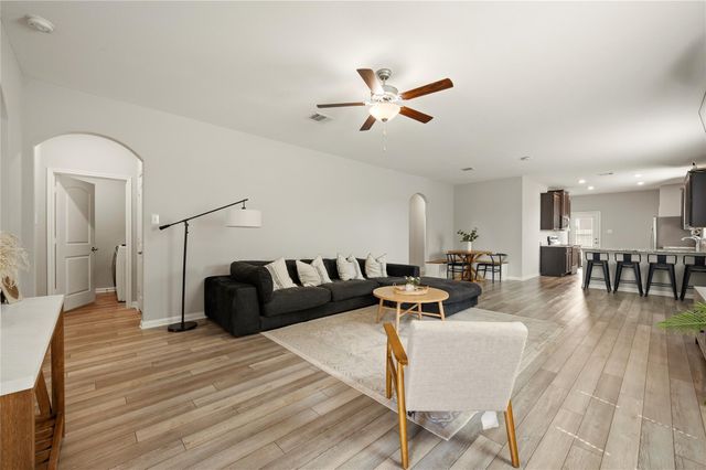 206 Star Spangled DR, Liberty Hill, TX 78642