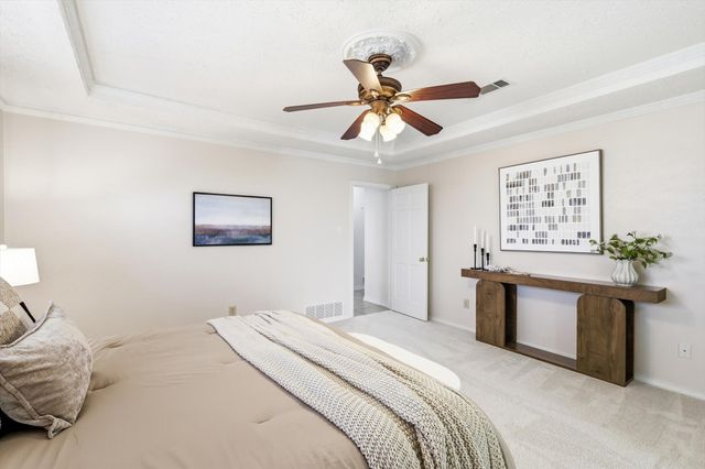 361 Oakview Drive, Lewisville, TX 75077