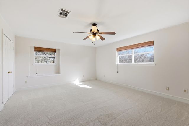 361 Oakview Drive, Lewisville, TX 75077