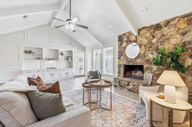 361 Oakview Drive, Lewisville, TX 75077