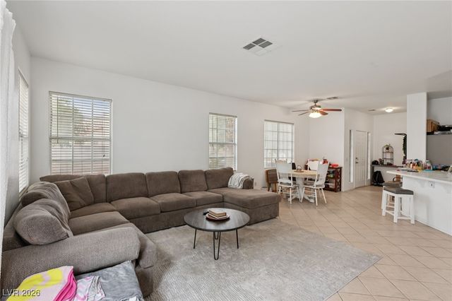 7616 Yondering Avenue, Las Vegas, NV 89131