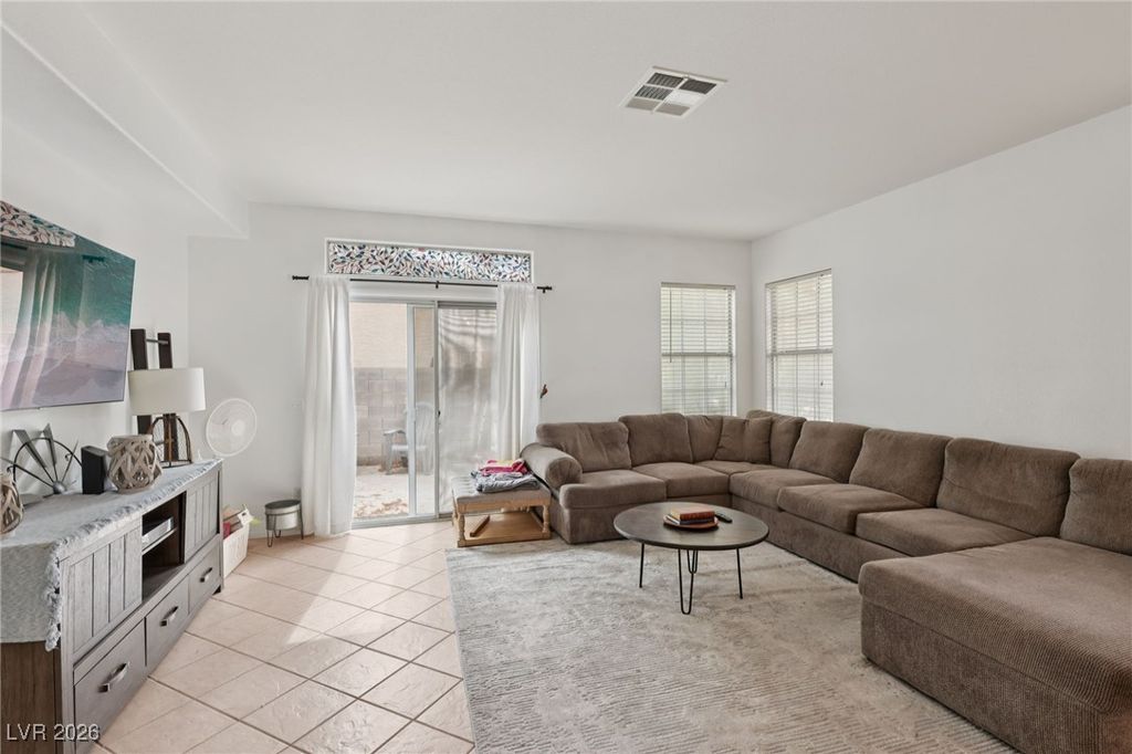 7616 Yondering Avenue, Las Vegas, NV 89131