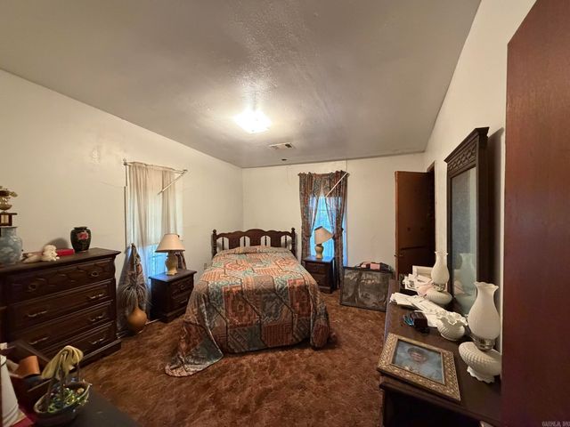 414 N Wilks, Mcrae, AR 72102