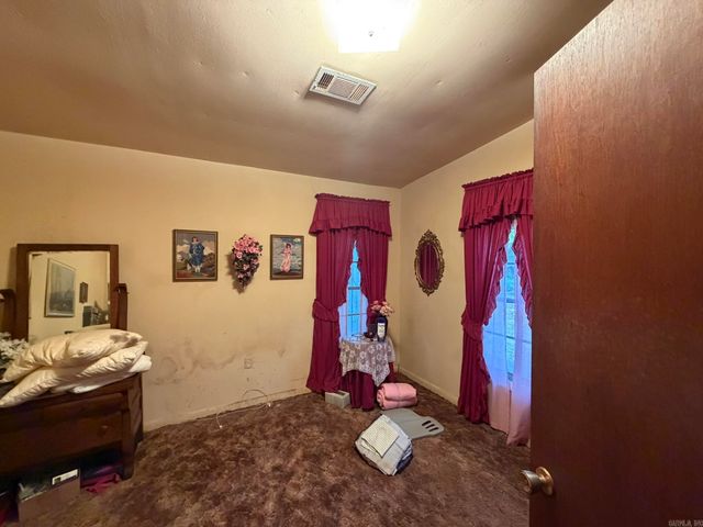 414 N Wilks, Mcrae, AR 72102